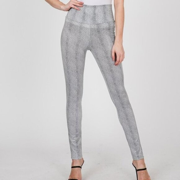 WHITE SNAKE PRINT PANTS - Picture 9 of 9